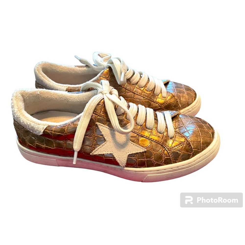 Steven rose gold star sneakers womens 7